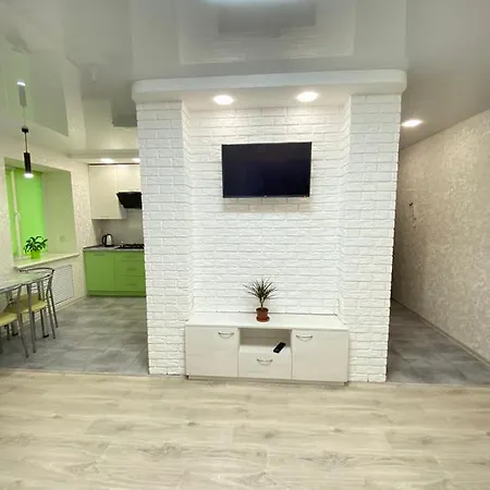 Suite Mira Avenue Center Двухкомнатная Квартира В Центре Возле Тц Цум Chernihiv Exterior photo
