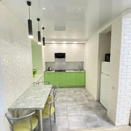 Suite Mira Avenue Center Двухкомнатная Квартира В Центре Возле Тц Цум Chernihiv Exterior photo